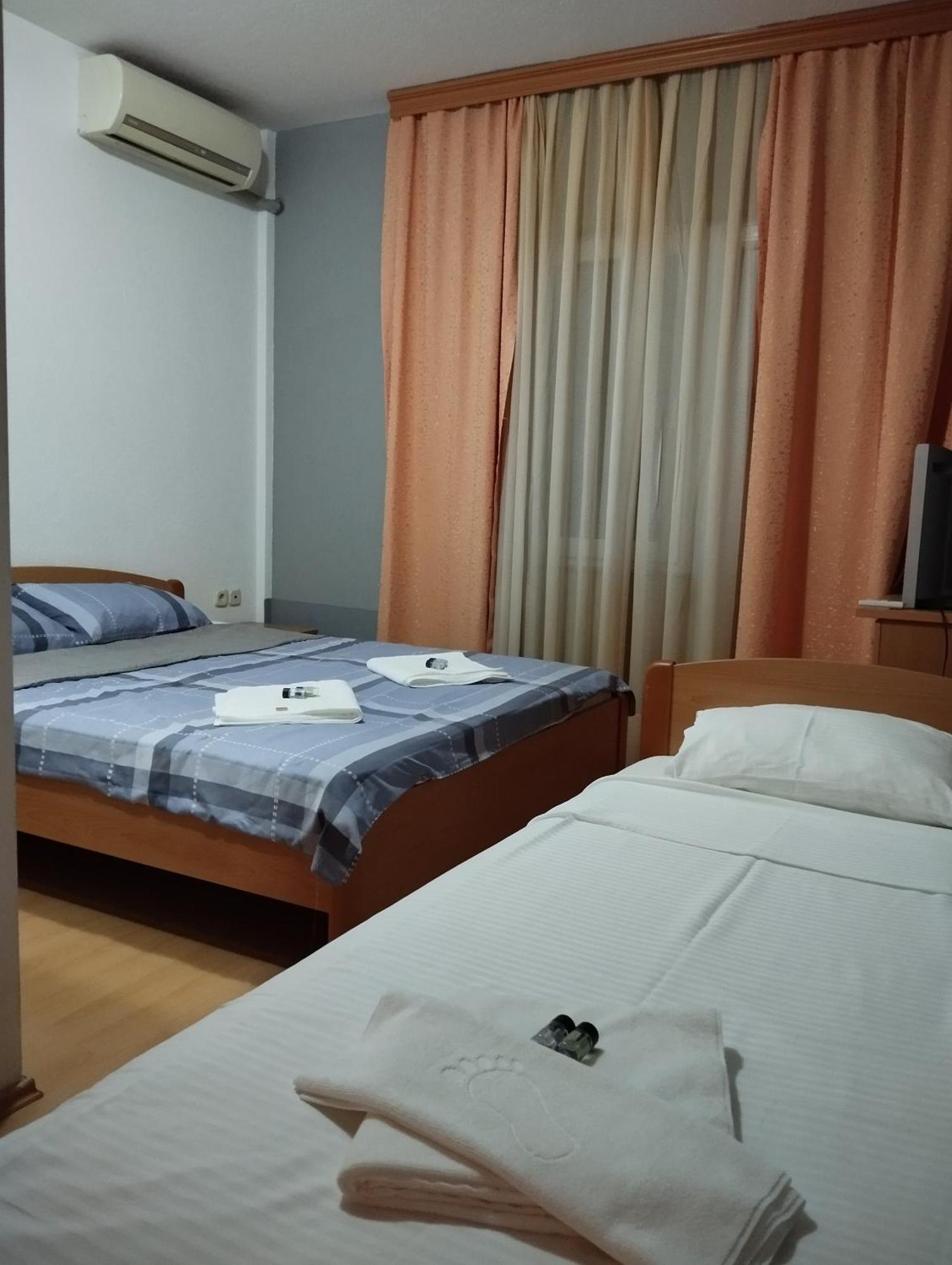 Hotel Ariston Struga Exteriör bild