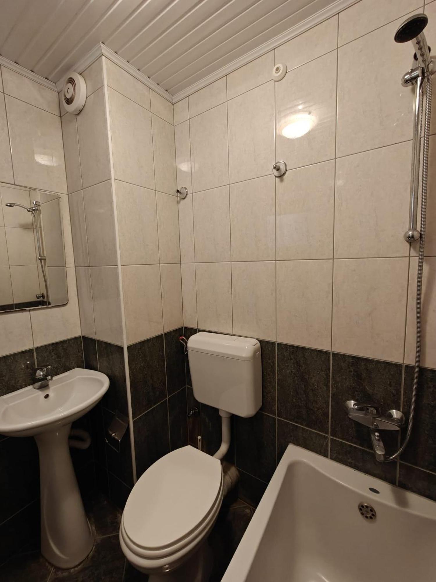 Hotel Ariston Struga Exteriör bild